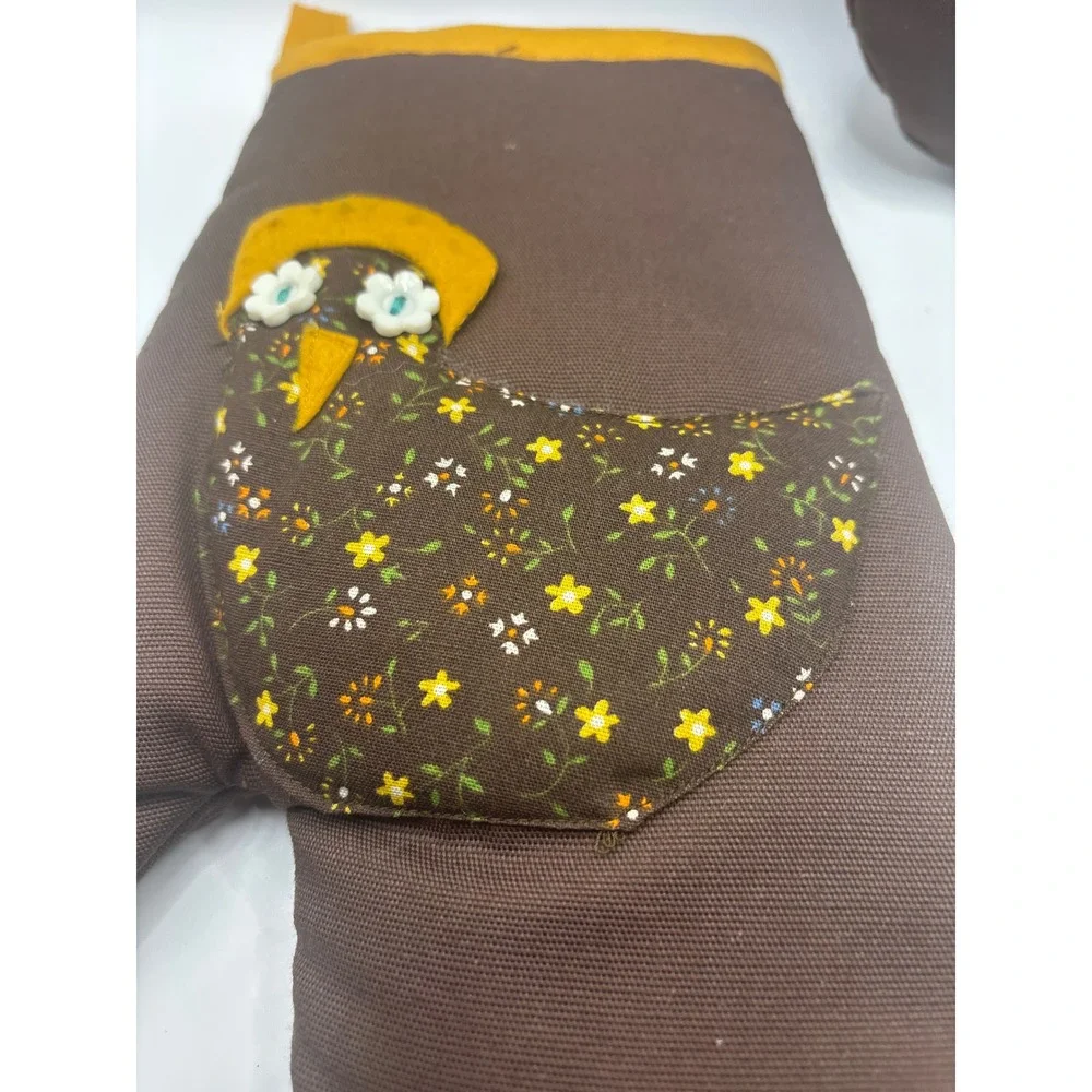 Vintage Handmade Chicken Oven Mitts Set of 2 Brown Yellow Floral Hen Farmhouse